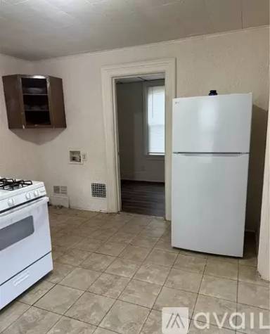 Main picture of 705 N James St
