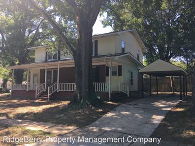 Main picture of 32 Juniper St NE