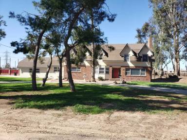 Main picture of 13456 S Walker Ave