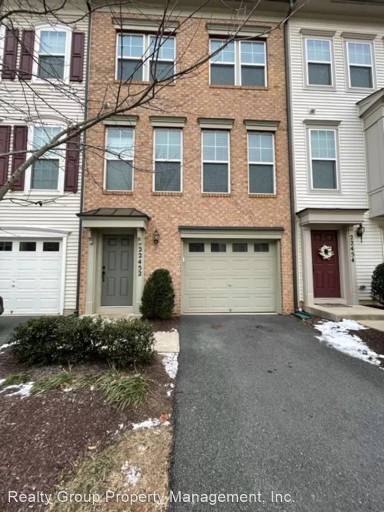 Main picture of 22452 Glenbow Way