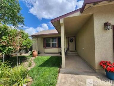 Main picture of 4459 71st St