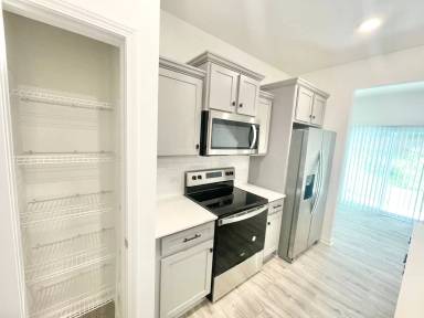 Main picture of 1347 Darlington Dr
