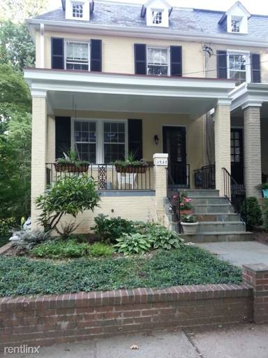 Main picture of 1937 38th St NW