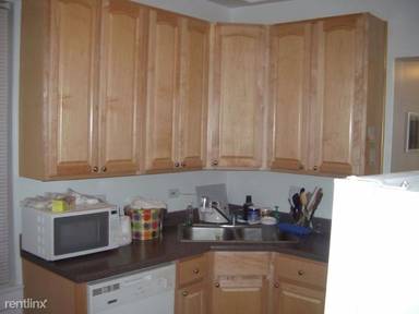 Main picture of 2315 N Greenview Ave