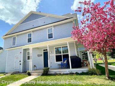 Main picture of 1437 Summerville Aly