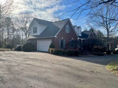 Main picture of 1244 Thompson Ln