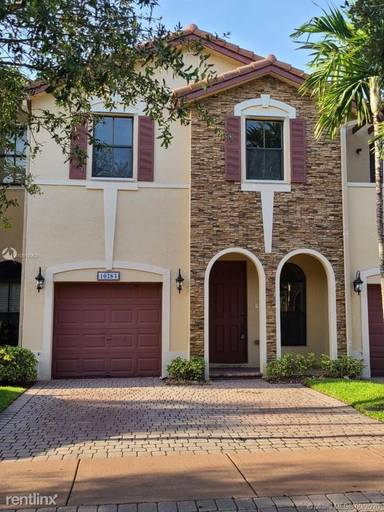 Main picture of 10279 NW 30th Ter