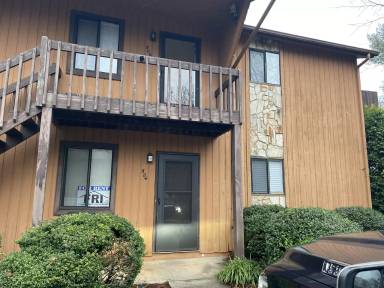 Main picture of 504 Trent Ct