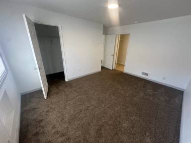 Main picture of 2510 Lindsay Ave