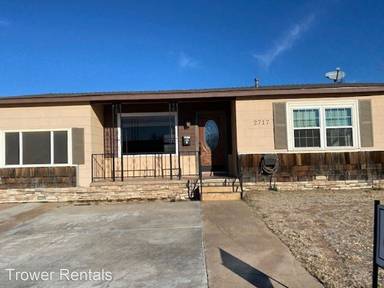 Main picture of 2705 Redwood Dr