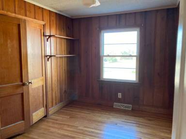 Main picture of 627 Greenmead Dr