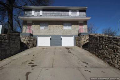 Main picture of 3718 E 57th St