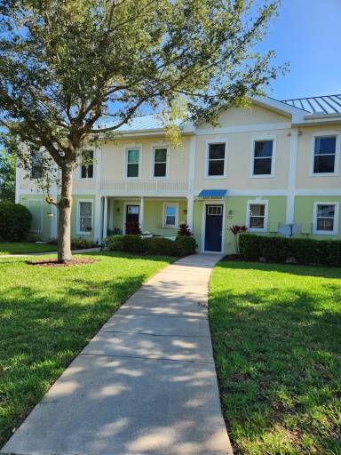 Main picture of 615 Founders Dr