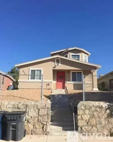 Main picture of 2323 Portland Ave