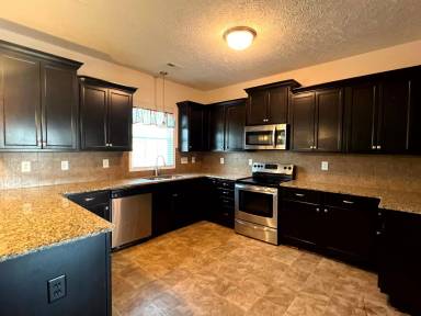 Main picture of 2458 Market Hill Dr