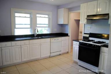 Main picture of 91 Undine Rd