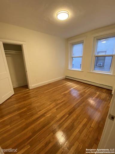 Main picture of 82 Brainerd Rd