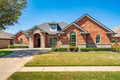Main picture of 7033 Ridge Crest Dr