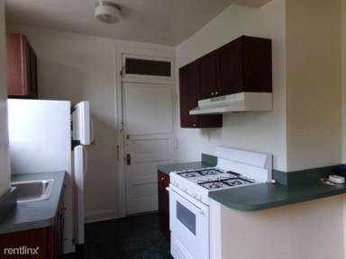 Main picture of 822 Reba Pl