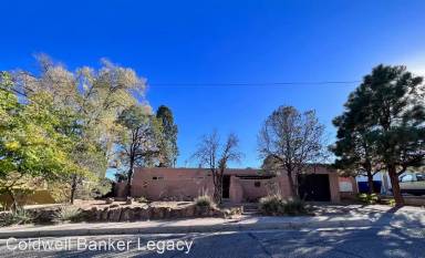 Main picture of 2618 Haines Ave NE