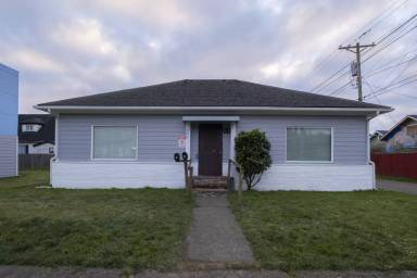 Main picture of 209 N M St