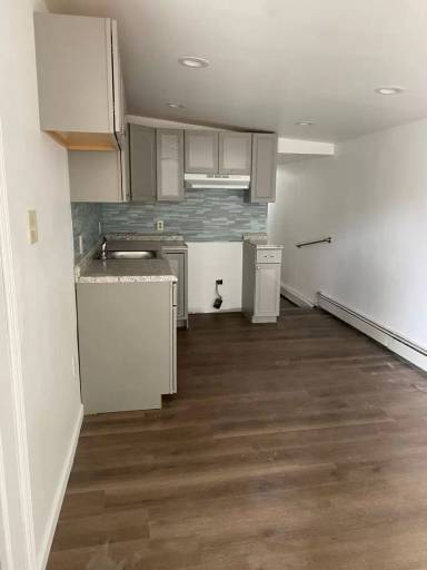 Main picture of 283 Bayview Ave