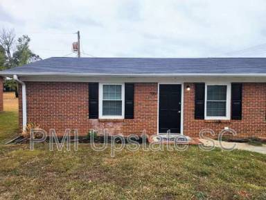 Main picture of 700A Fairview St