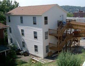Main picture of 717 Naomi St