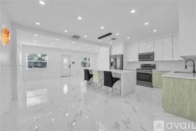 Main picture of 720 SW 60th Ave