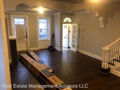 Main picture of 436 N 60th St