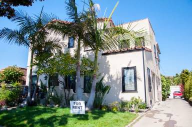 Main picture of 426 1/2 N Alta Vista Blvd
