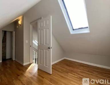 Main picture of 1835 N Paulina