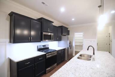 Main picture of 131 Amanda Deann Dr