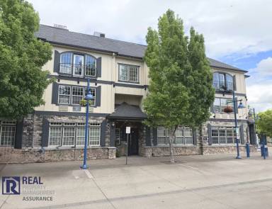 Main picture of 22582 SW Main St