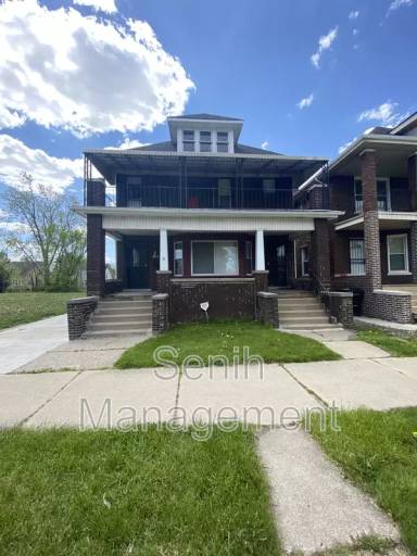 Main picture of 1493 W Grand Blvd