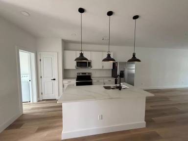 Main picture of Silver Creek