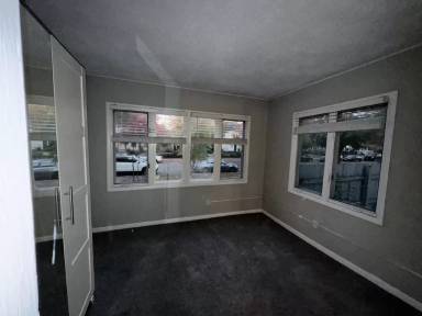 Main picture of 3208 Pleasant Ave