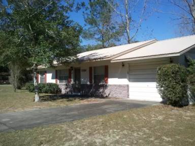 Main picture of 2515 NE 42nd Pl