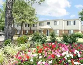 Main picture of 2718 Claudette Rd