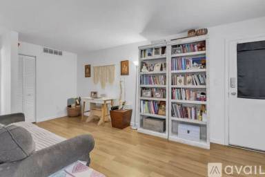 Main picture of 3313 Madison Ave