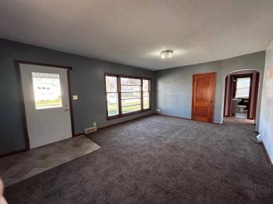 Main picture of 2041 5th Ave N