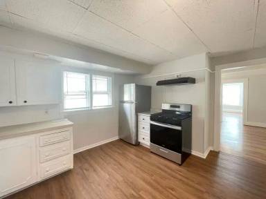 Main picture of 39 Ashland St