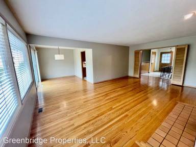 Main picture of 2037 SE 102nd Ave