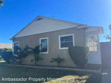 Main picture of 8302 Paramount Blvd