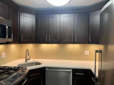 Main picture of 355 E 91st St