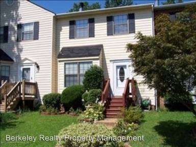 Main picture of 1647 Skiffes Creek Cir