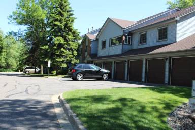Main picture of 9853 Palm St NW