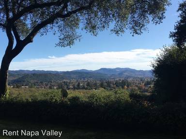 Main picture of 2484 Spring Mountain Rd