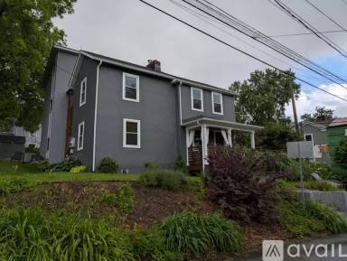 Main picture of 320 5th St SW