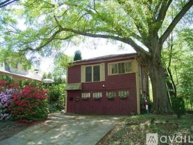 Main picture of 1197 Stillwood Dr NE
